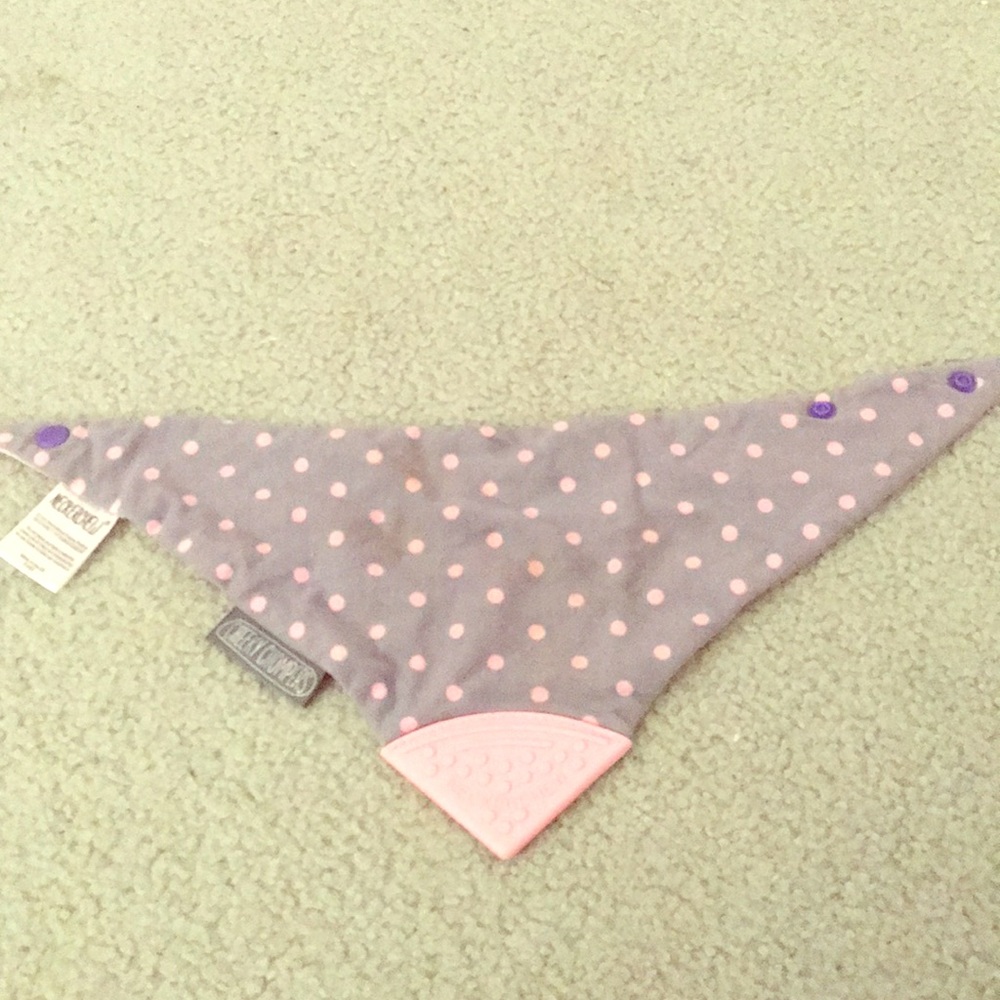 Grey with Pink Polka Dot Cheeky Chompers Neckerche